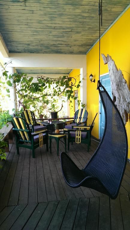 Germaican Hostel بورت أنطونيو المظهر الخارجي الصورة