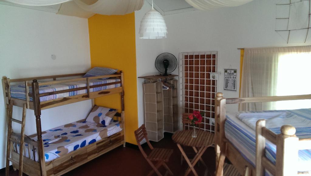 Germaican Hostel بورت أنطونيو الغرفة الصورة